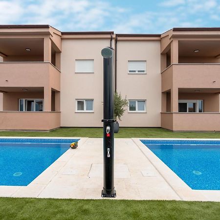 Apartmani Villa Ruby Linardići المظهر الخارجي الصورة